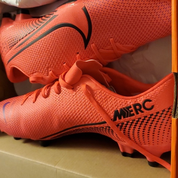 RARE Nike Vapor 13 Academy Soccer Cleats